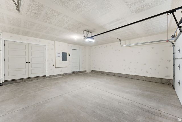 138 CHAMBORD CT, Sandy, UT 84070