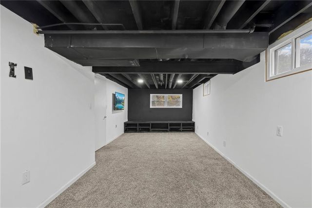 4513 Wallingford Drive, Blue Springs, MO 64015