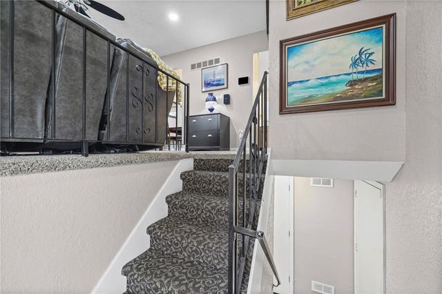 4513 Wallingford Drive, Blue Springs, MO 64015