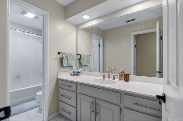 4 Combonne Court, Little Rock, AR 72211