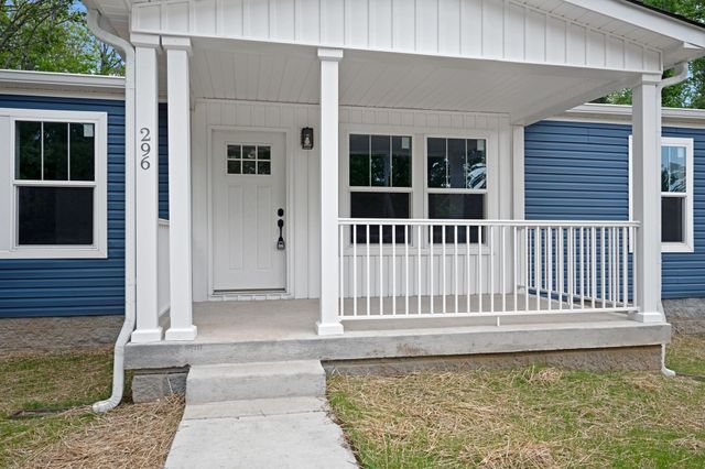 296 E Little Richland Rd, Waverly, TN 37185