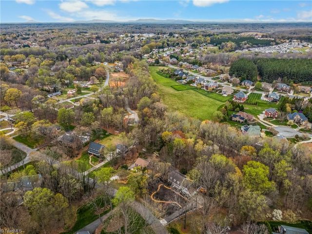 5965 Woodfield Drive, Kernersville, NC 27284