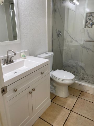 305 Boone Way, Modesto, CA 95351