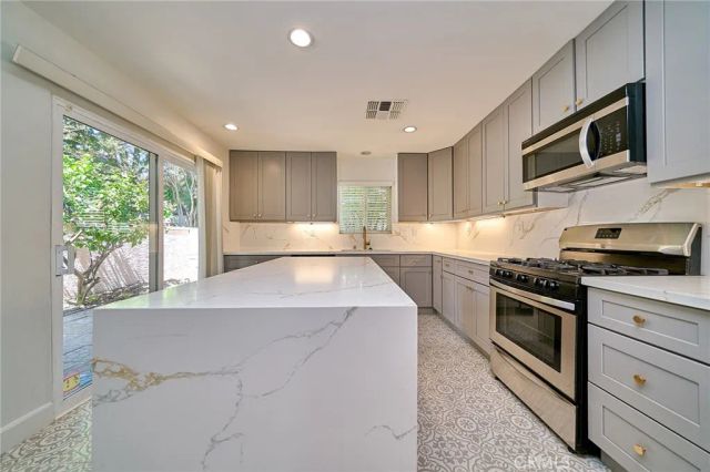 1741 E D, Ontario, CA 91764