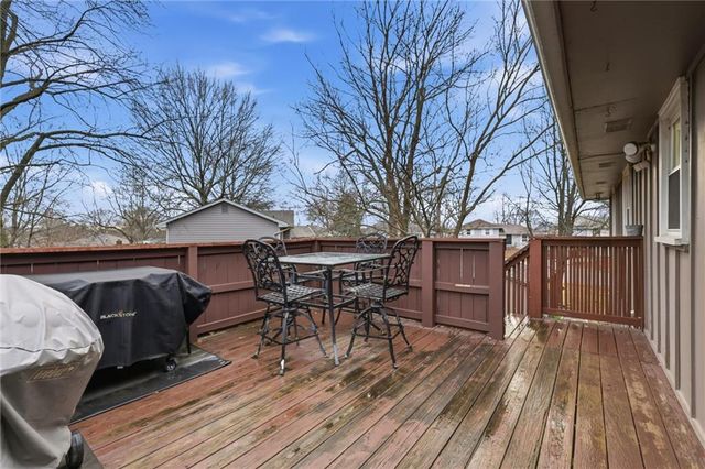 8001 Bel Ray Drive, Belton, MO 64012