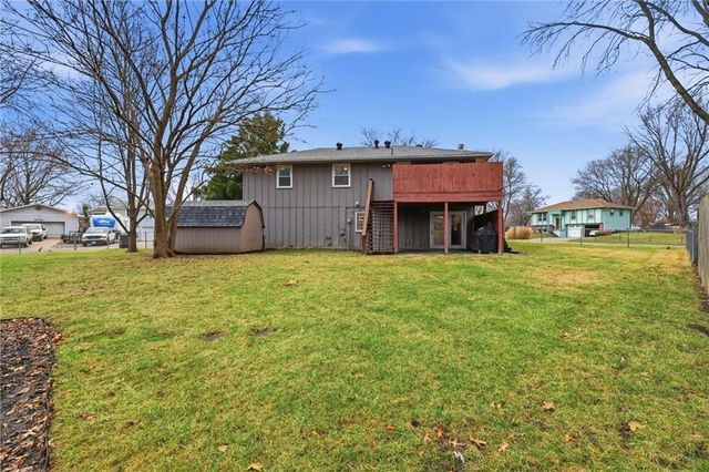 8001 Bel Ray Drive, Belton, MO 64012