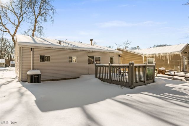 246 Kempton, Berea, OH 44017