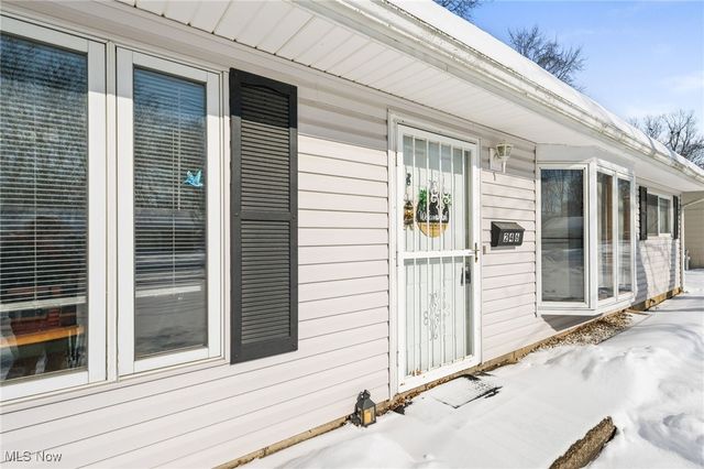 246 Kempton, Berea, OH 44017