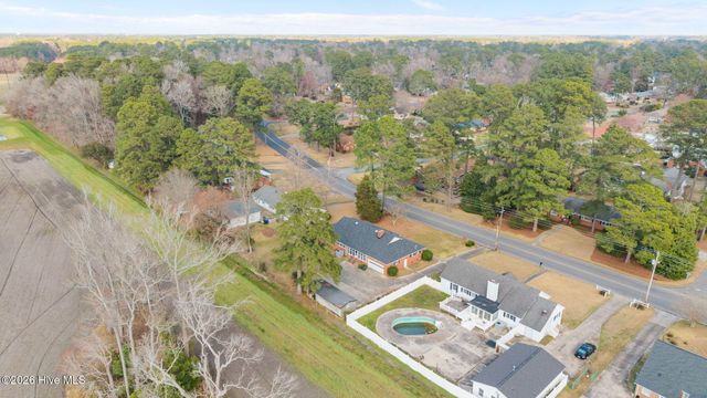 1700 Hardee Road, Kinston, NC 28504