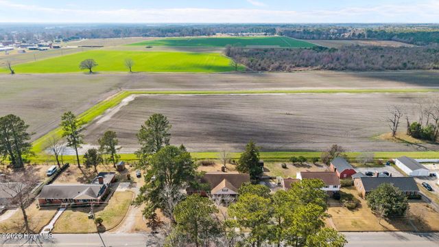 1700 Hardee Road, Kinston, NC 28504