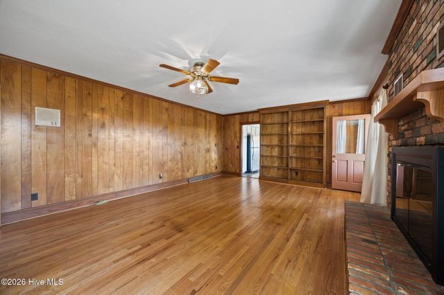 1700 Hardee Road, Kinston, NC 28504