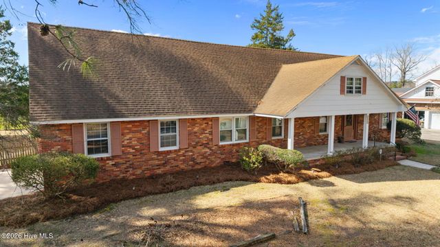 1700 Hardee Road, Kinston, NC 28504