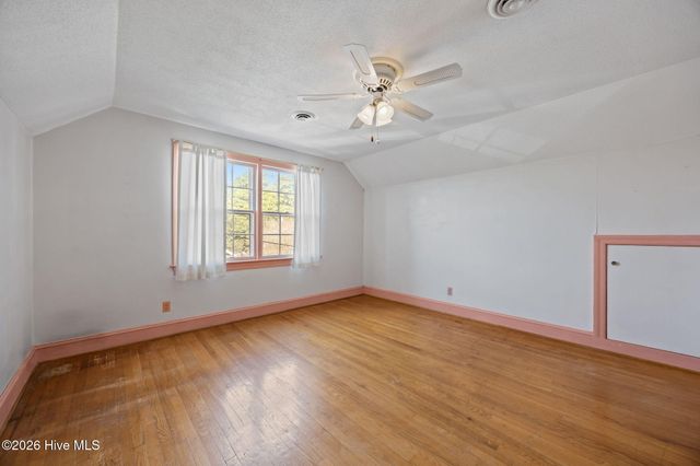 1700 Hardee Road, Kinston, NC 28504