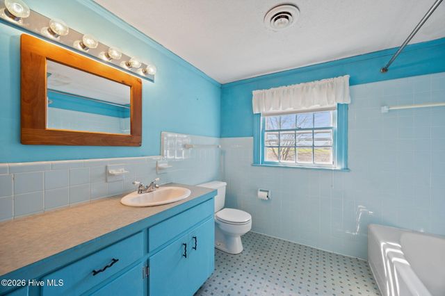 1700 Hardee Road, Kinston, NC 28504