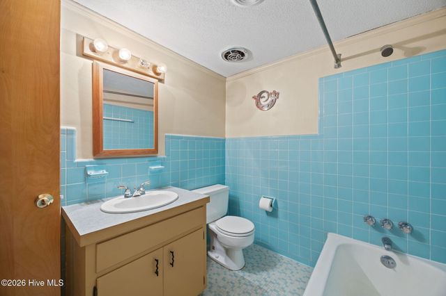 1700 Hardee Road, Kinston, NC 28504