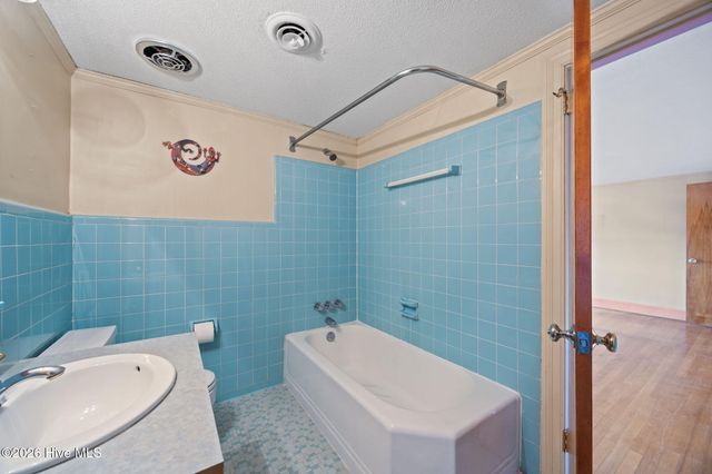 1700 Hardee Road, Kinston, NC 28504