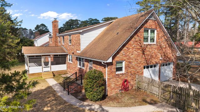 1700 Hardee Road, Kinston, NC 28504