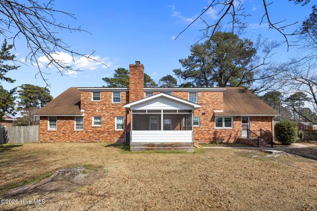 1700 Hardee Road, Kinston, NC 28504