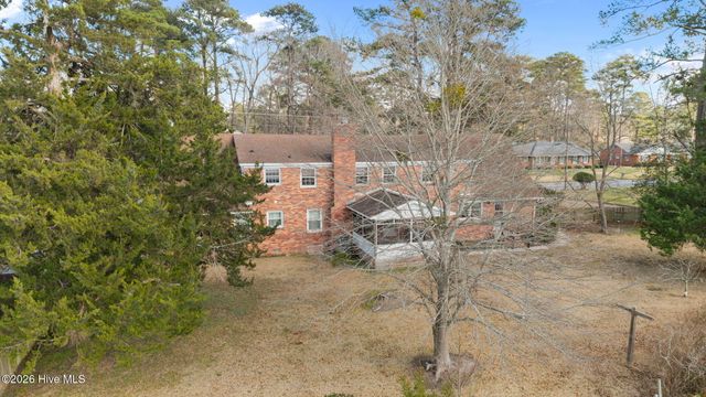 1700 Hardee Road, Kinston, NC 28504