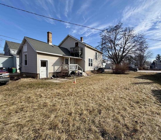 108 N HICKORY STREET, Fond Du Lac, WI 54935