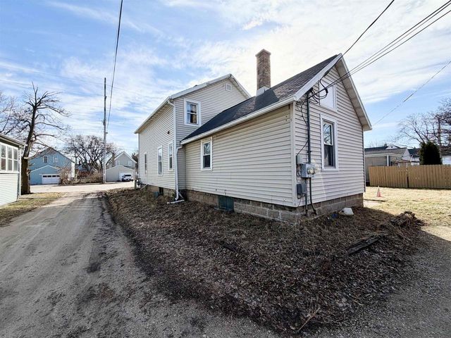 108 N HICKORY STREET, Fond Du Lac, WI 54935