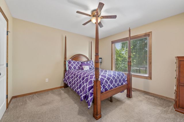 2250 N Stonegate Cir, Andover, KS 67002