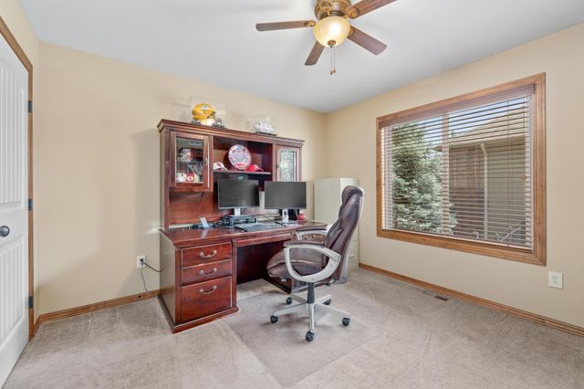 2250 N Stonegate Cir, Andover, KS 67002