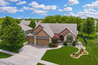 2250 N Stonegate Cir, Andover, KS 67002