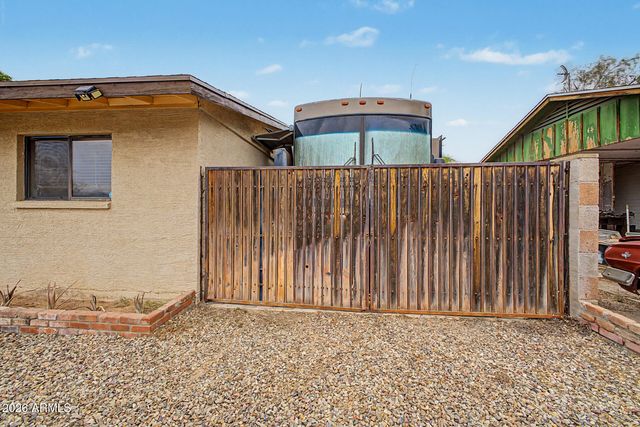 2560 W GREGORY Street, Apache Junction, AZ 85120