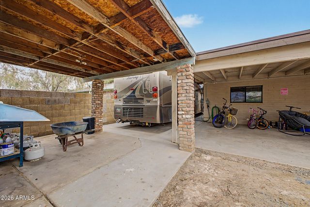 2560 W GREGORY Street, Apache Junction, AZ 85120