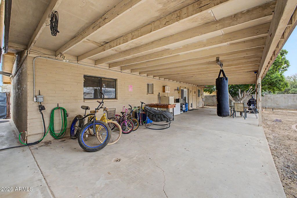 Image 23 of property listing at 2560 W GREGORY Street, Apache Junction, AZ 85120