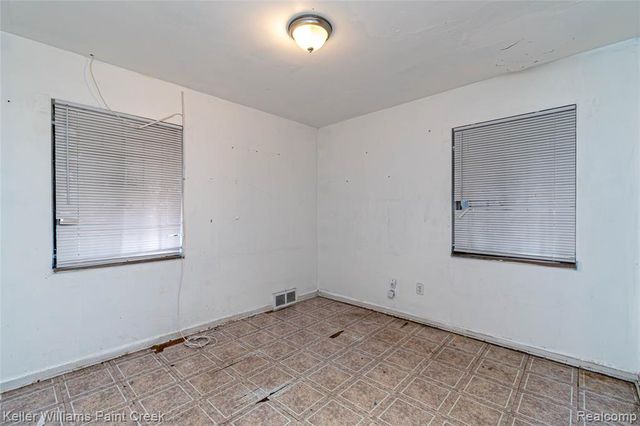 15306 Asbury Park, Detroit, MI 48227