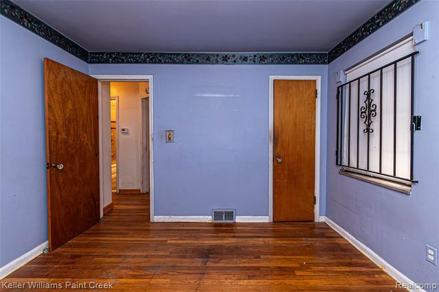 15306 Asbury Park, Detroit, MI 48227