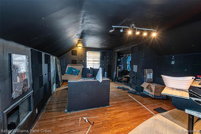 15306 Asbury Park, Detroit, MI 48227