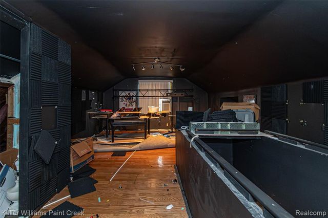 15306 Asbury Park, Detroit, MI 48227