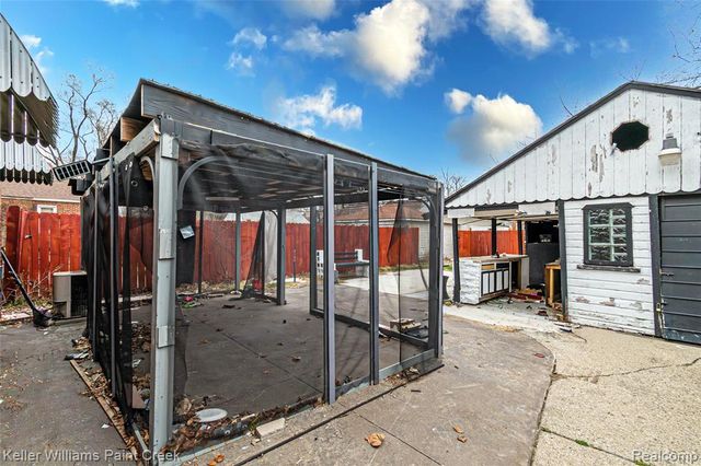 15306 Asbury Park, Detroit, MI 48227