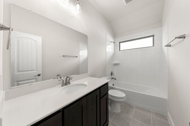 3933 Melica Lane, Heartland, TX 75114