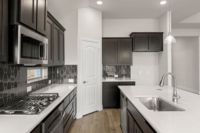 3933 Melica Lane, Heartland, TX 75114