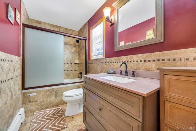 53 Stevenson Place, Deer Park, NY 11729