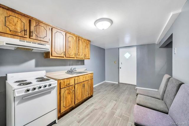 53 Stevenson Place, Deer Park, NY 11729