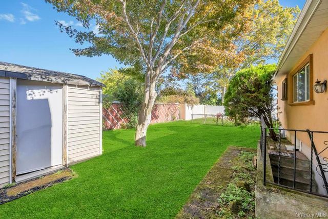 53 Stevenson Place, Deer Park, NY 11729