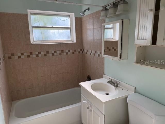 523 7TH LANE SW, Vero Beach, FL 32962