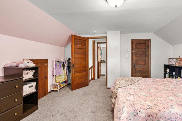 N5403 COUNTY RD W, New London, WI 54961