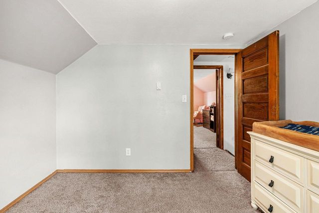N5403 COUNTY RD W, New London, WI 54961
