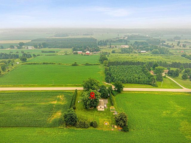N5403 COUNTY RD W, New London, WI 54961
