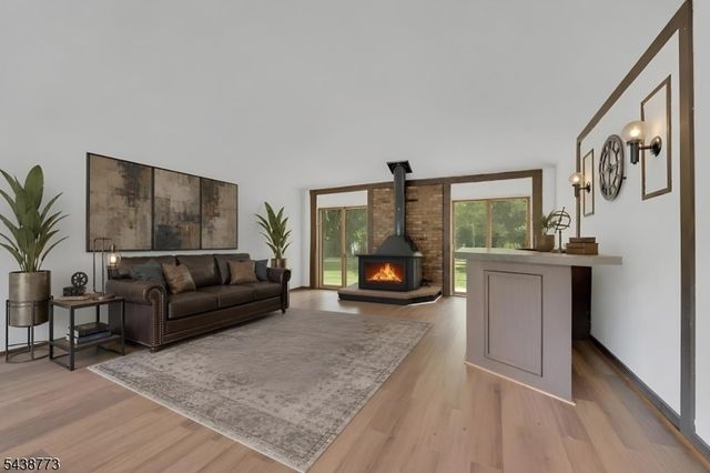 403 W Oakland Ave, Oakland Boro, NJ 07436