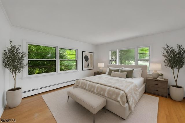 403 W Oakland Ave, Oakland Boro, NJ 07436