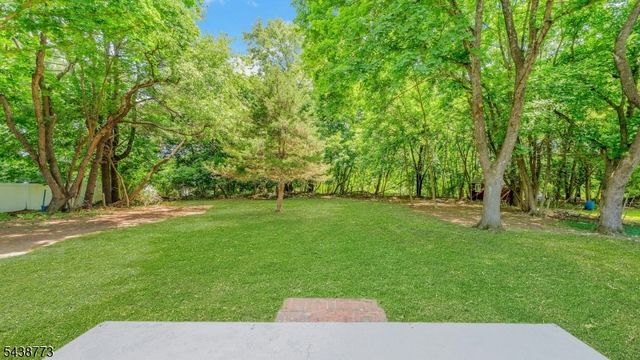 403 W Oakland Ave, Oakland Boro, NJ 07436