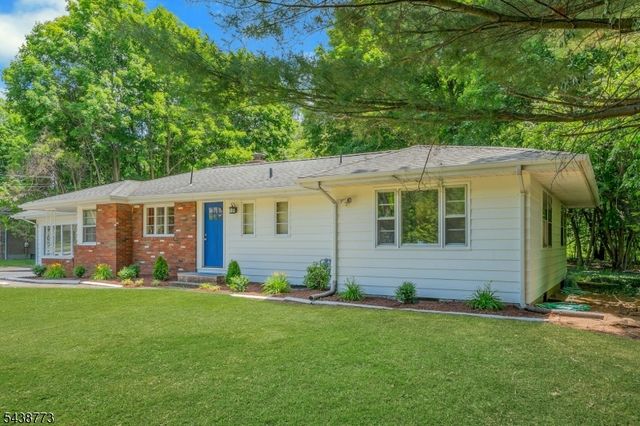 403 W Oakland Ave, Oakland Boro, NJ 07436