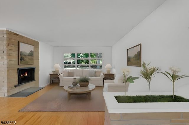 403 W Oakland Ave, Oakland Boro, NJ 07436